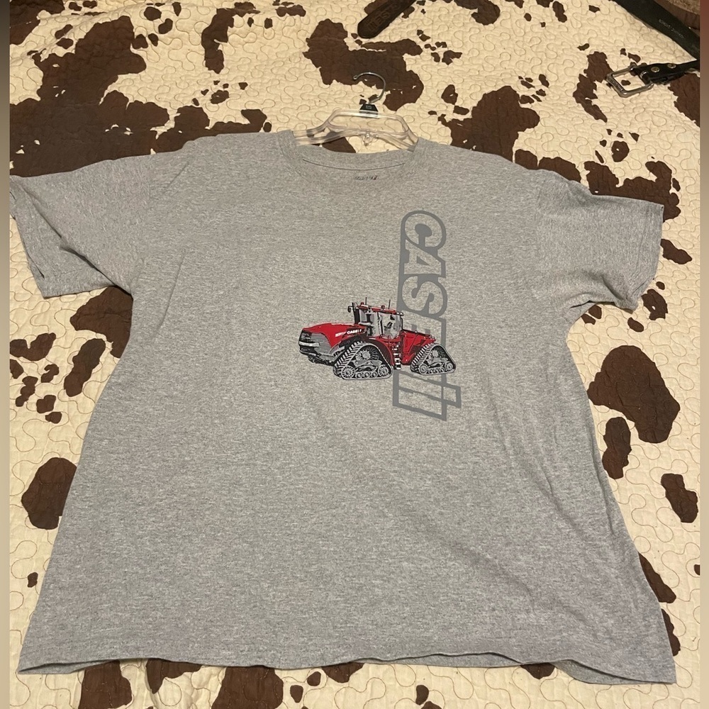 Case IH Steiger Quad Trac Men’s T-Shirt Size Large